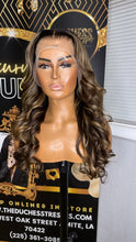 Load image into Gallery viewer, 24” body wave highlighted ready to wear wig
