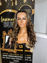 Load image into Gallery viewer, 24” body wave highlighted ready to wear wig
